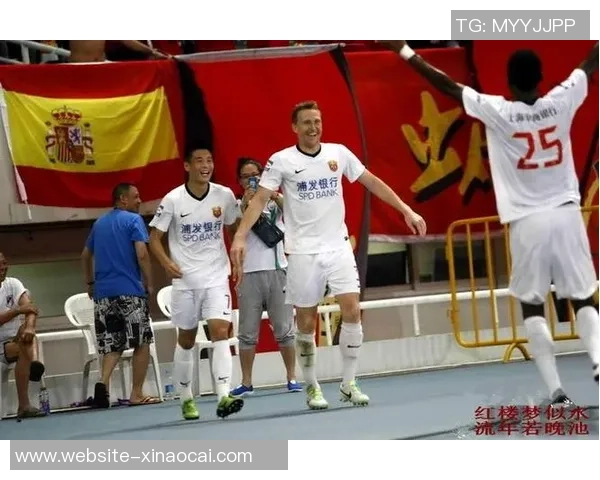 大连阿尔滨主场迎战深圳队期待精彩对决与球迷共庆足球盛宴